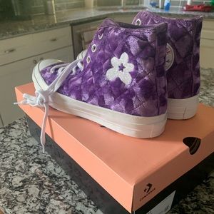 Golf Le Fleurs- purple quilted velvet
